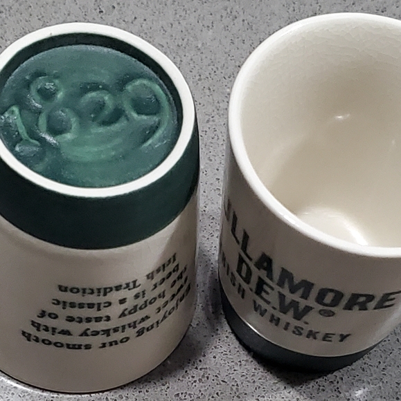 Tullamore DEW Ceramic 4 Shot Cups - Picture 2 of 3